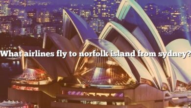 What airlines fly to norfolk island from sydney?