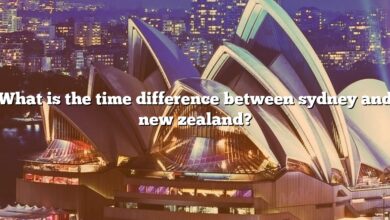What is the time difference between sydney and new zealand?