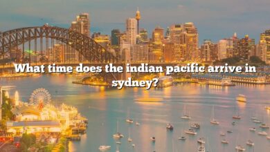 What time does the indian pacific arrive in sydney?