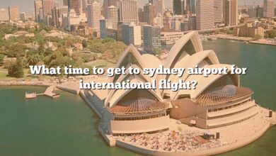 What time to get to sydney airport for international flight?