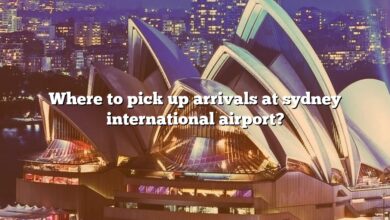 Where to pick up arrivals at sydney international airport?